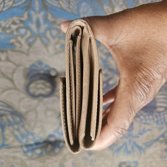 Sale 🎉 Louis Vuitton Vernis Monogram Elise Wallet Tan Rare Vintage Compact - Picture 10 of 13